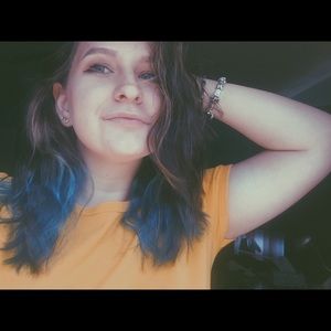 Meet your Posher, Charity